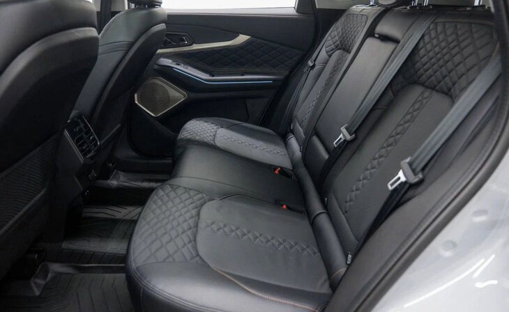 Exeed TXL - Фото 16