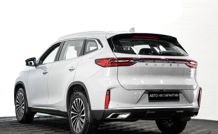 Exeed TXL - Фото 3