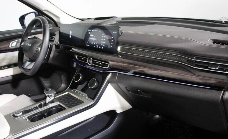 Exeed VX - Фото 4