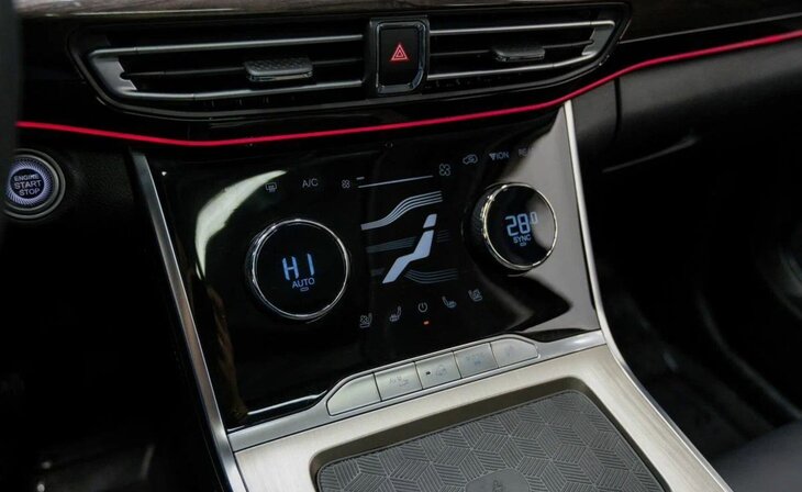 Exeed VX - Фото 14