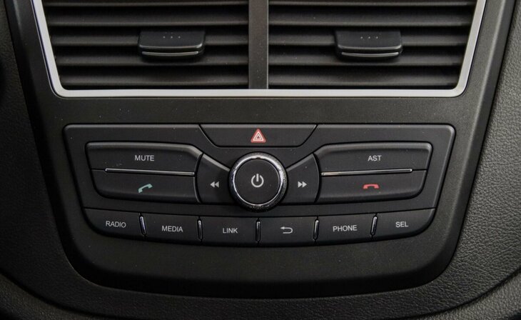 Faw Besturn X40 - Фото 16