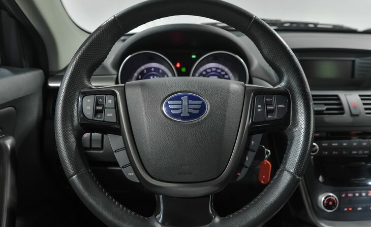 Faw Besturn X80 - Фото 5