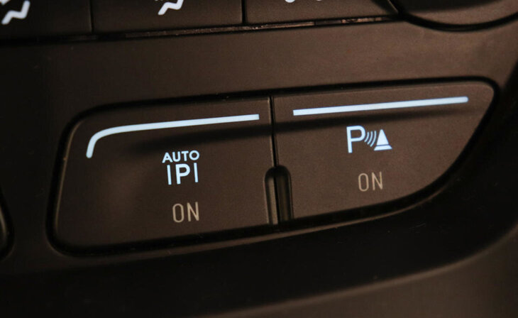 Ford C-MAX - Фото 8