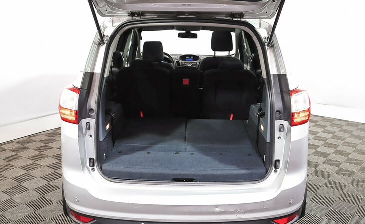 Ford C-MAX - Фото 12