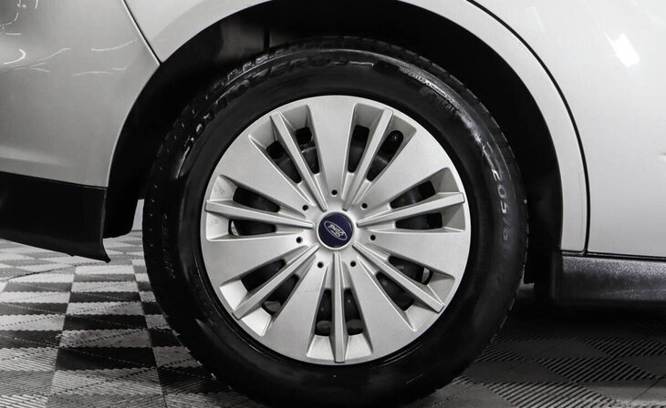 Ford C-MAX - Фото 4