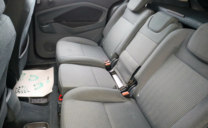 Ford C-MAX - Фото 11