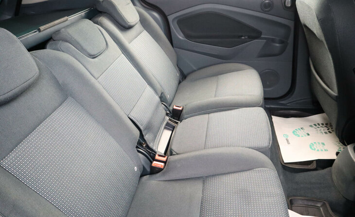 Ford C-MAX - Фото 12