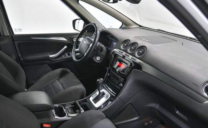 Ford S-MAX - Фото 4