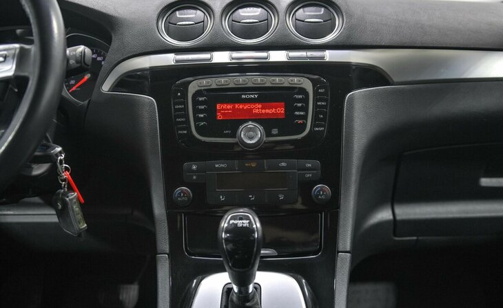 Ford S-MAX - Фото 7