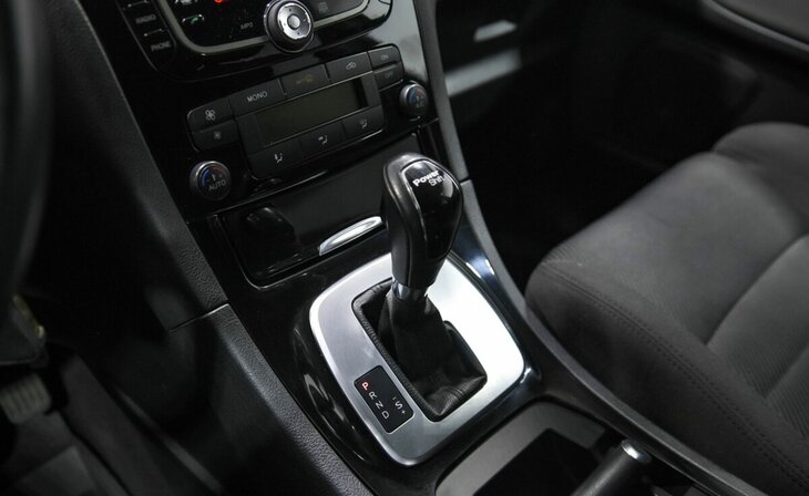 Ford S-MAX - Фото 8