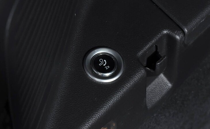 Ford S-MAX - Фото 9