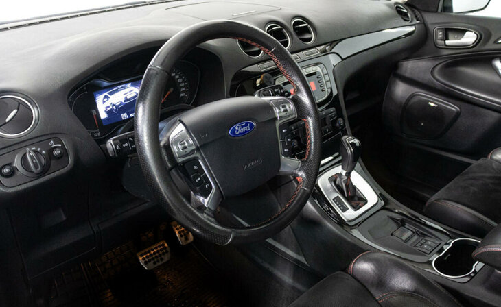 Ford S-MAX - Фото 6
