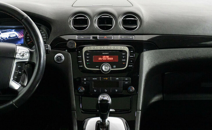 Ford S-MAX - Фото 7