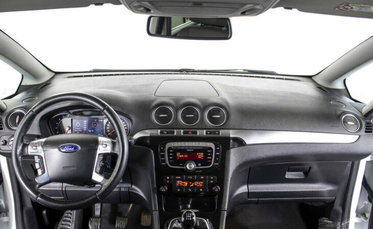 Ford S-MAX - Фото 5