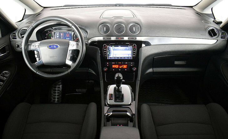 Ford S-MAX - Фото 6