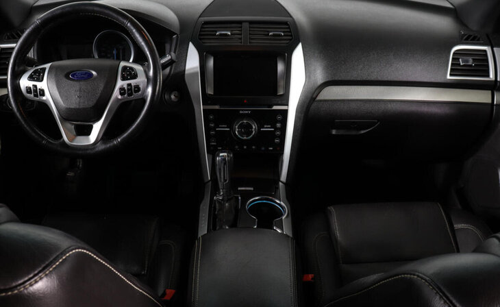 Ford Explorer - Фото 12
