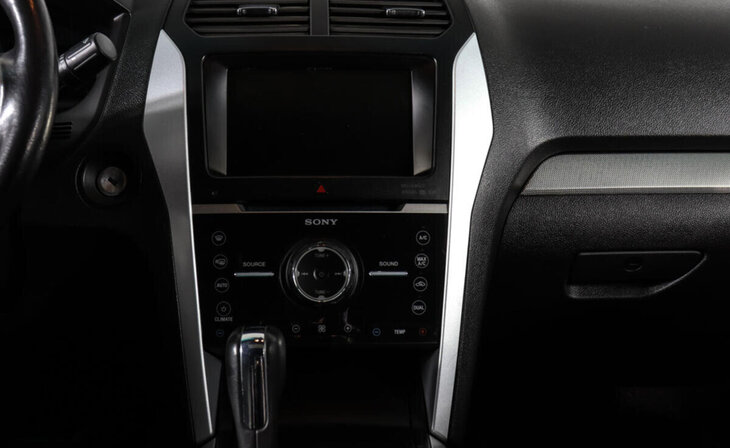 Ford Explorer - Фото 17