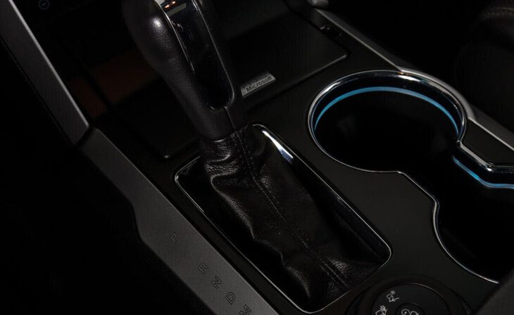 Ford Explorer - Фото 19