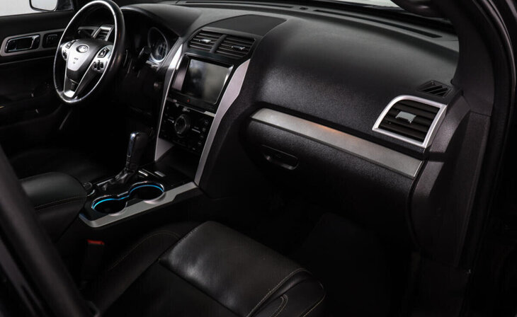 Ford Explorer - Фото 8