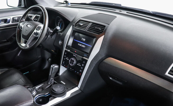 Ford Explorer - Фото 4