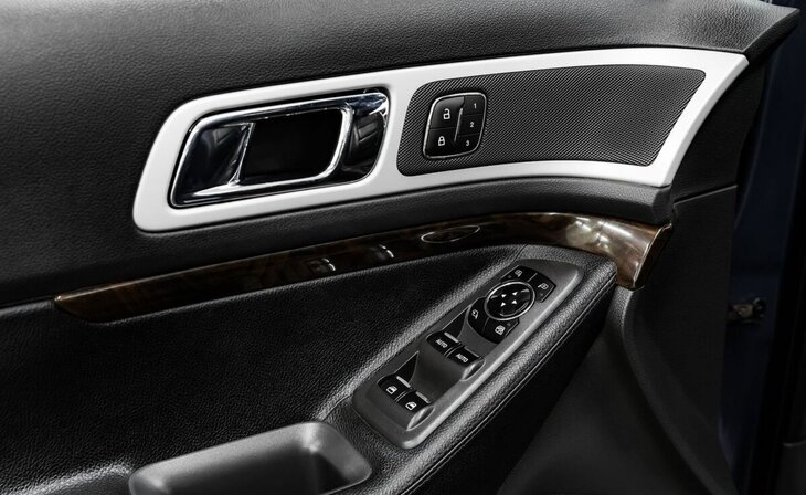 Ford Explorer - Фото 11