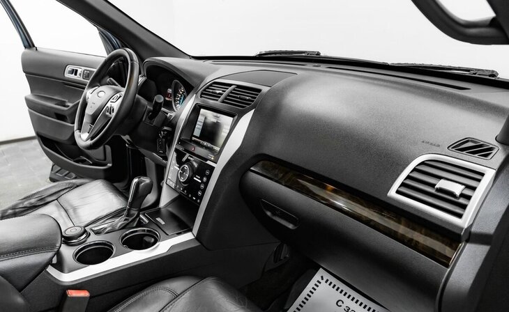 Ford Explorer - Фото 6