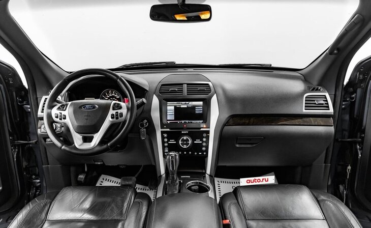 Ford Explorer - Фото 7