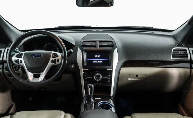 Ford Explorer - Фото 5