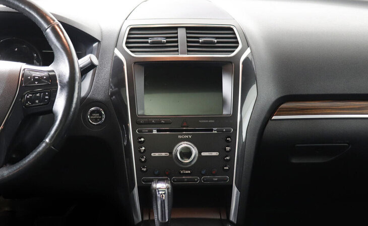 Ford Explorer - Фото 8