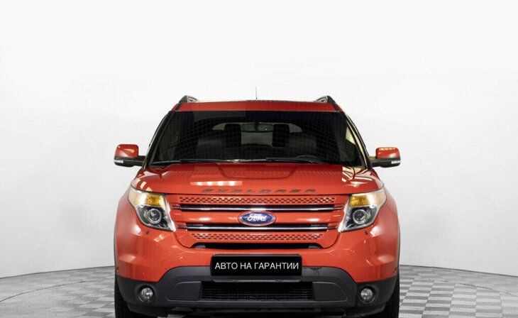 Ford Explorer - Фото 1