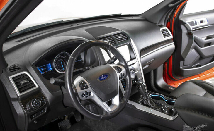 Ford Explorer - Фото 6