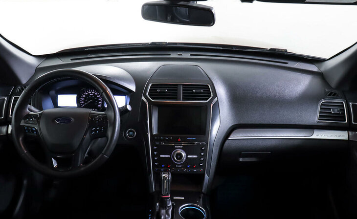 Ford Explorer - Фото 7