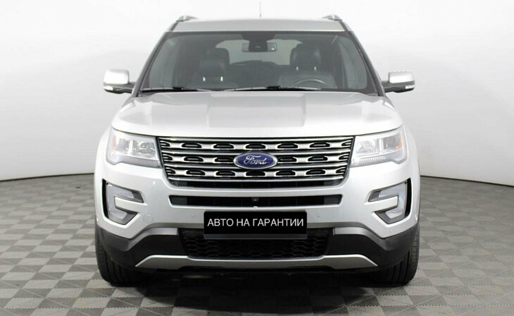 Ford Explorer - Фото 1