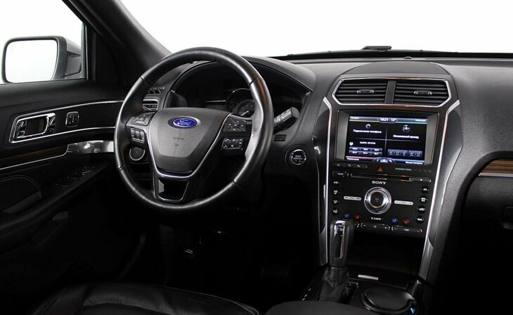 Ford Explorer - Фото 5