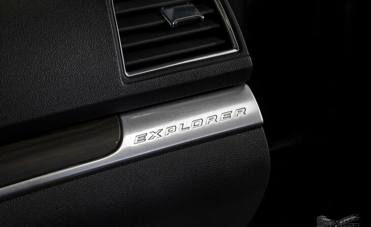 Ford Explorer - Фото 15