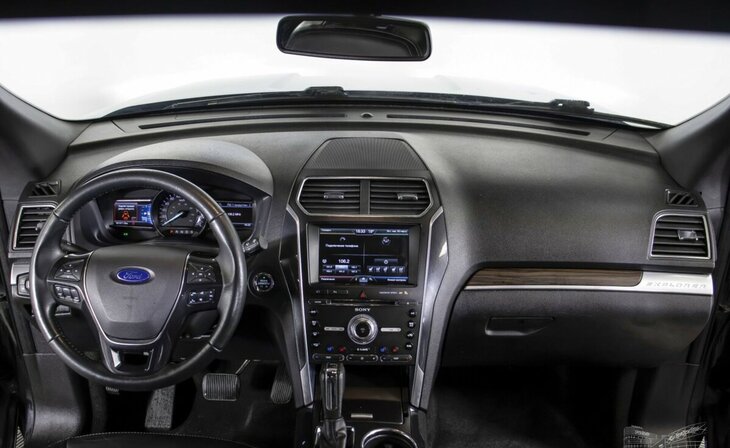 Ford Explorer - Фото 8