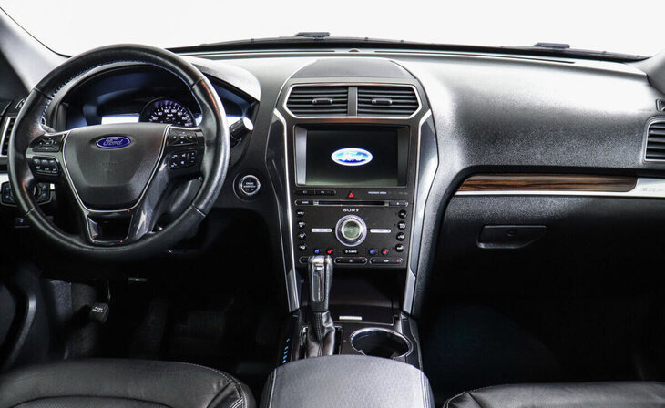 Ford Explorer - Фото 5