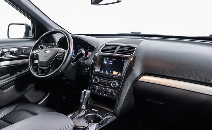 Ford Explorer - Фото 6