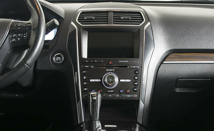 Ford Explorer - Фото 12
