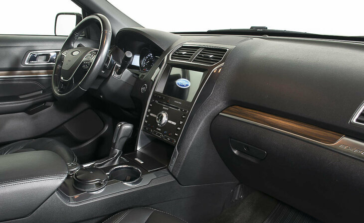 Ford Explorer - Фото 8