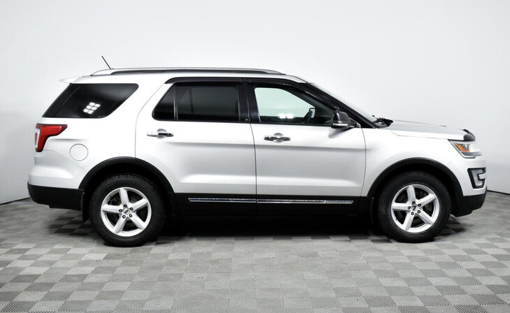 Ford Explorer - Фото 3