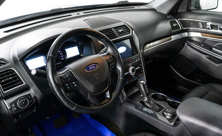 Ford Explorer - Фото 5