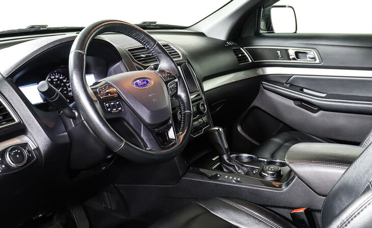 Ford Explorer - Фото 10