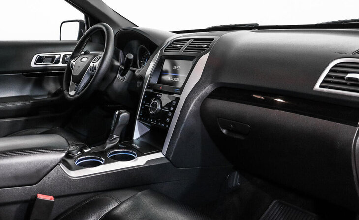 Ford Explorer - Фото 4