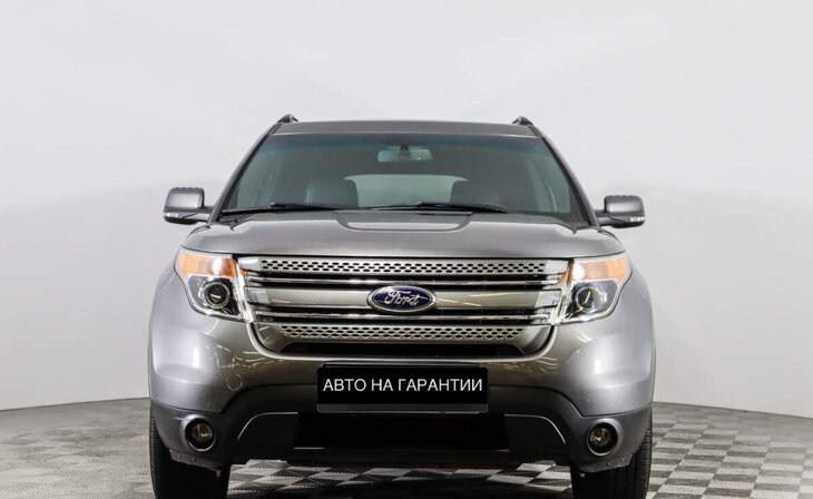 Ford Explorer - Фото 1