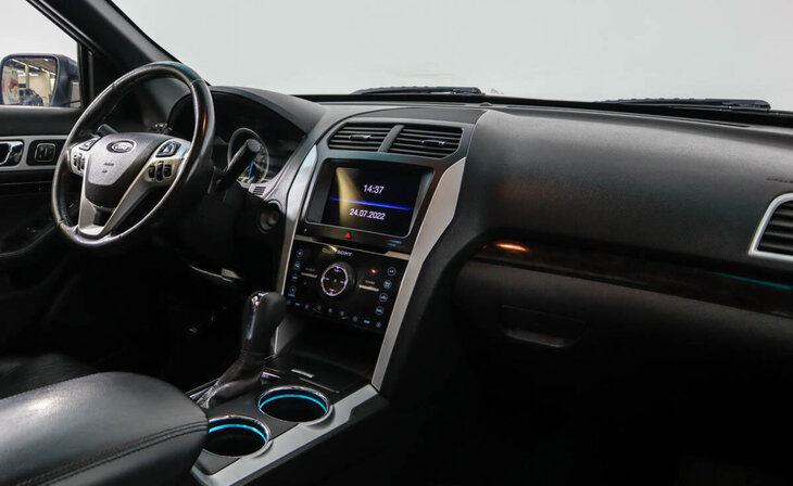 Ford Explorer - Фото 4