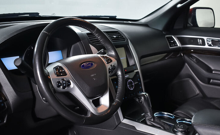 Ford Explorer - Фото 9