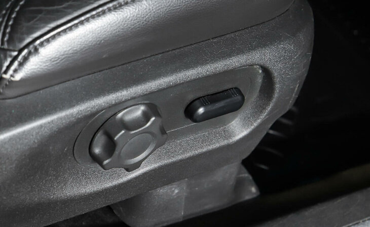 Ford Explorer - Фото 16