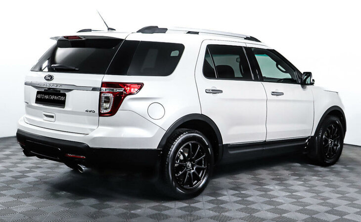 Ford Explorer - Фото 4