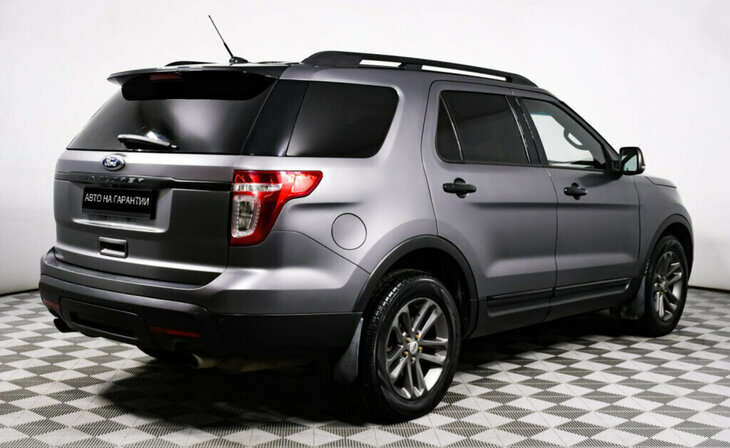 Ford Explorer - Фото 2